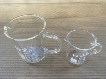 Glass Beaker with Handle